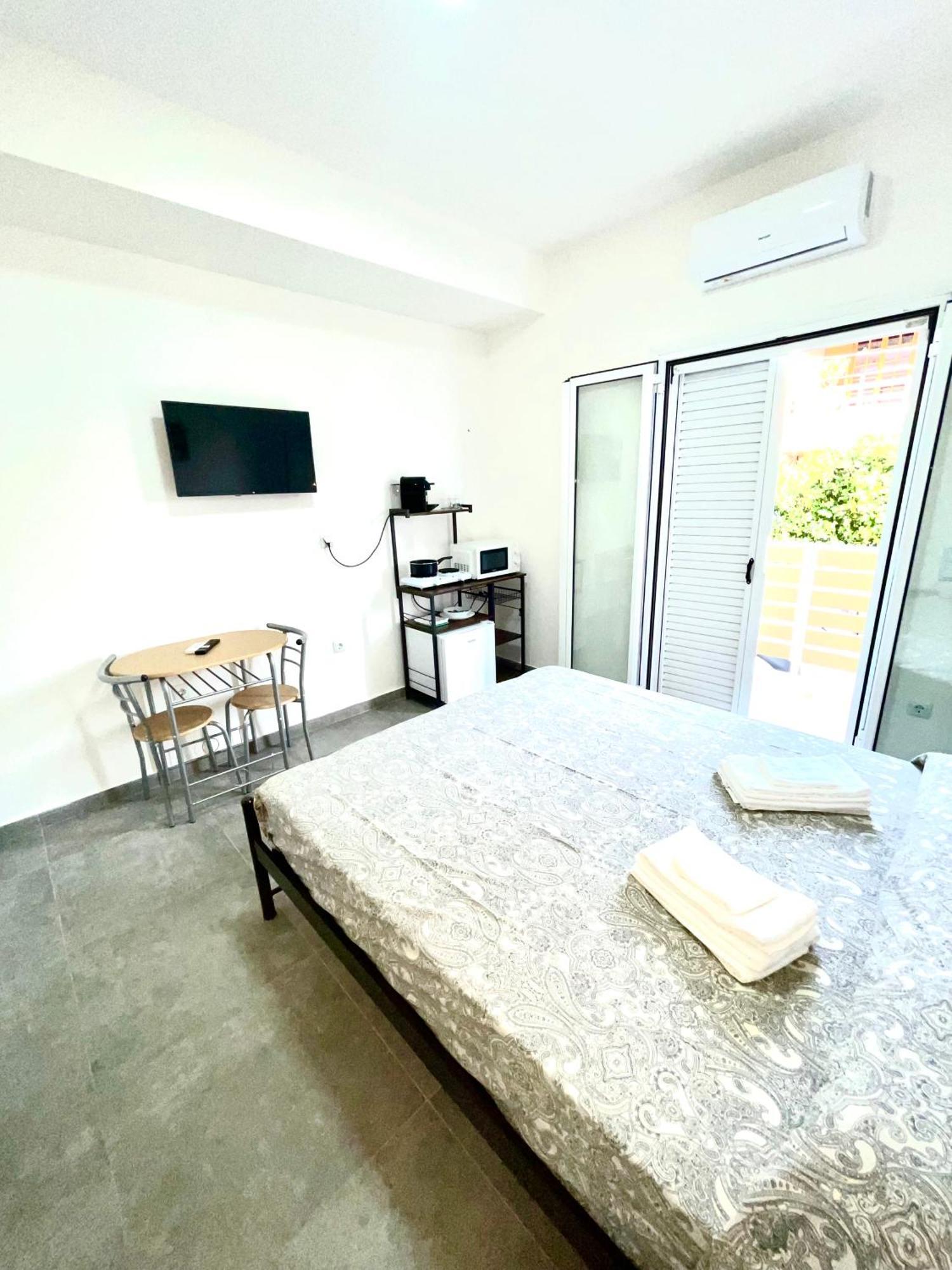איפסוס Bed And Beach מראה חיצוני תמונה